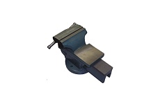 Слесарные тиски Sturm 1075-04-140