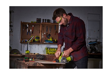 Универсальная пила Ryobi ONE+ R18MMS-0 5133004515
