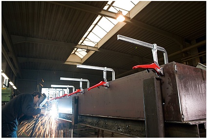 Струбцина BESSEY рычажная 300/120, усилие 8.5 кН BE-GH30-12