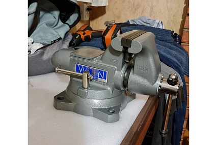 Слесарные тиски WILTON TRADESMAN 140 мм 1755 28806EU