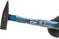 Слесарный молоток РемоКолор кованый, фибергласовая рукоятка, 200г, 38-2-202