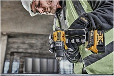 Аккумуляторная дрель-шуруповерт DeWalt DCD 800 NT без АКБ и ЗУ DCD800NT-XJ
