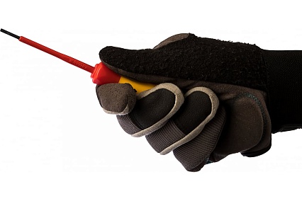 Отвертка для винтов со шлицевой головкой Knipex KN-982025