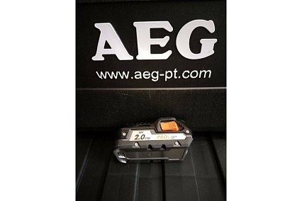 Аккумулятор L1820S (18 В; 2 A*ч; Li-ion) AEG 4935472275