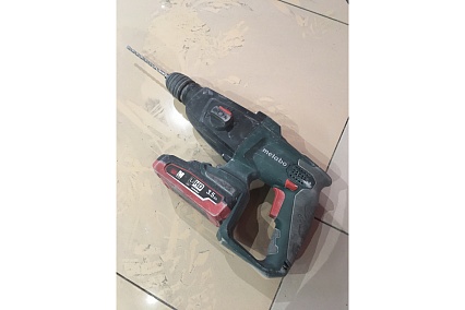 Аккумуляторный перфоратор Metabo KHA 18 LTX 600210890