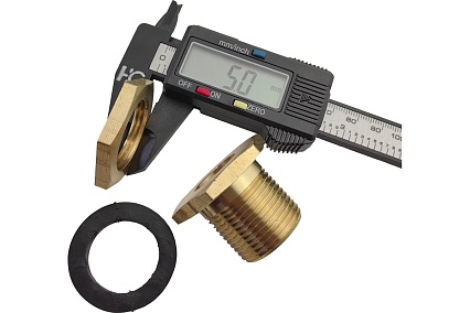Штуцер для врезки в бочку 1/2" ВР х 3/4" НР HG 1896219