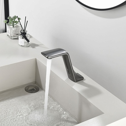 Смеситель для раковины Black&White Gravity GS-7102-GM сенсорный, оружейная сталь