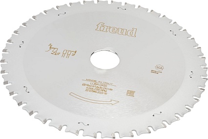 Диск пильный по железу LU6A (210х30 мм; 40Z) Freud LU6A0400