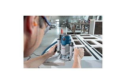 Вертикальная фрезерная машина Bosch GOF 1600 CE Professional 0.601.624.020