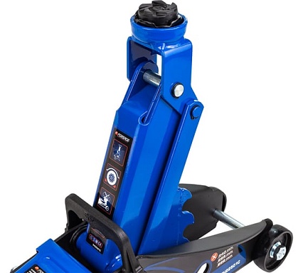 Подкатной домкрат 2,5т с фиксацией в кейсе Forsage F-TH22501C кейс(9492)