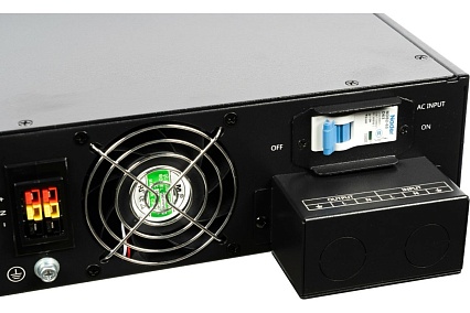 Источник бесперебойного питания Skat UPS 10 000 RACK 220В 9,0кВт 16 АКБ внешние On-Line синусоида ток заряда 10А 494