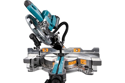 Аккумуляторная консольная торцовочная пила Makita XGT 40В BL LS002GZ01