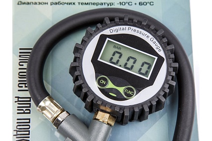 Пистолет для подкачки шин с цифровым манометром Kraftwell KRWTG-D