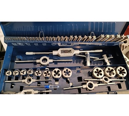 Набор метчиков и плашек Debever Machining Solutions М3-М20, HSS, 55 предметов DB-2055