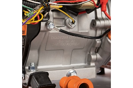 Бензиновый генератор с функцией Dual Power Daewoo GDA 7500DPE-3