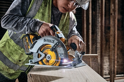 Дисковая пила DeWalt 18 В XR FLEXVOLT ADVANTAGE DCS573NT-XJ