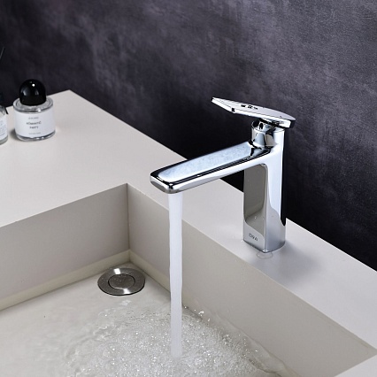 Смеситель для раковины Black&White Gravity GF-7103-С хром Смеситель для раковины Black&White Gravity GF-7103-С хром