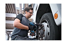 Аккумуляторный гайковерт Bosch GDS 18V-1000 (Соло) 06019J8300