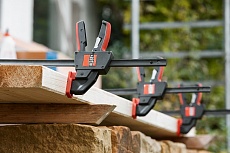 Струбцина пистолетного типа BESSEY 2.7 кН, 900 x 90 мм, распор 195-1090 мм BE-EZXL90-9