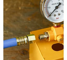 Ручной опрессовщик Deko HTP02 (5 л., 0-30 атм., 3 кг) 068-1312