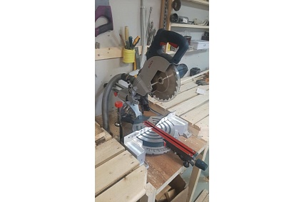 Торцовочная пила Bosch GCM 800 SJ 0.601.B19.000
