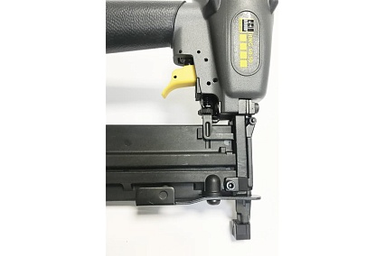 Скобо-гвоздезабивной пистолет Schneider Airsystems KNG 40/50 SYS DGKD300046