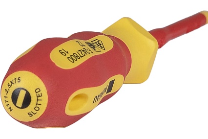 Шлицевая диэлектрическая отвертка Norgau 2,5х75 мм, тип N171-2,5x75 067062225