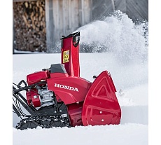Бензиновый снегоуборщик Honda HSS 760A ETD