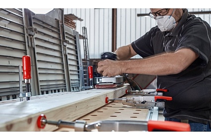 Набор зажим регулируемый вертикальный и адаптер для МФ столов BESSEY BE-STC-VH50-T20