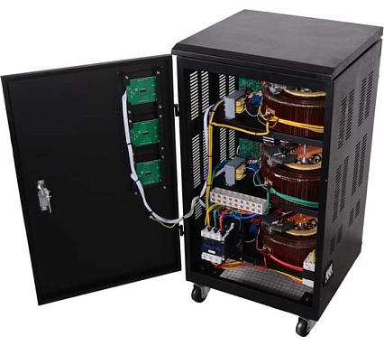 Трехфазный стабилизатор Ресанта АСН 30000/3 63/4/7