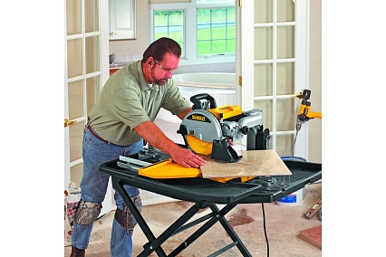 Плиткорезный станок DeWalt D24000