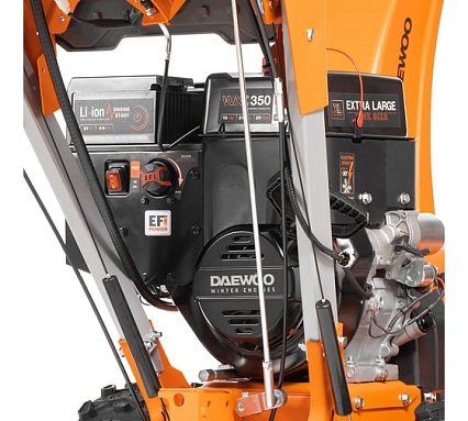Снегоуборщик Daewoo бензиновый с инжекторным двигателем DAST 1370 EFI