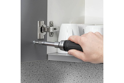 Отвертка с трещоткой Trotec 9-в-1 4660000001