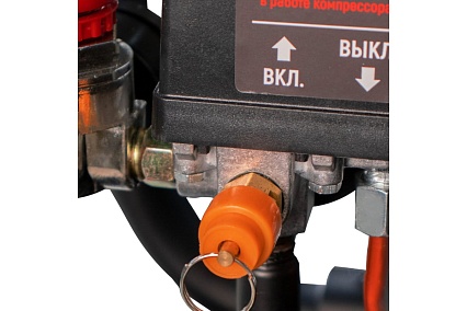 Компрессор Verton Air AC-50/450RV 230/50 В/Гц, масляный, ременной, 450 л/м, 50 л, 10 бар, 2.2 кВт, 1000 об/мин, рапид, асинхронный, однофазный 01.14017.15124