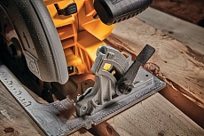 Дисковая пила DeWalt 18 В XR FLEXVOLT ADVANTAGE DCS573NT-XJ