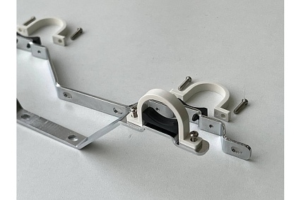Кронштейны для коллектора RIIFO Flow сталь 3/4"-1" ц/ц 200 мм, 2 шт 1100048650