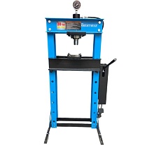 Пресс гидравлический с ручным и ножным приводом Great Wolf 30 т GW-0930F