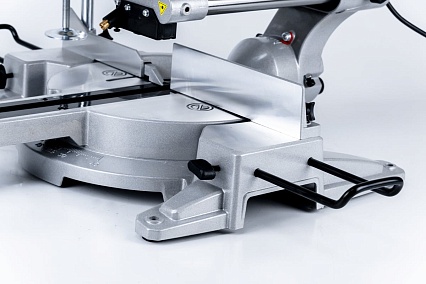 Торцовочная пила WorkMaster ПТ-2200/255В