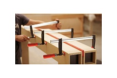 Струбцина BESSEY из ковкого чугуна 1500/120, усилие 5.5 кН, с деревянной рукояткой BE-DUO65-8