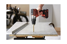 Аккумуляторная ударная дрель-шуруповерт Black&Decker BL188N