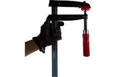 Струбцина BESSEY чугунная 300/140, 5.5 кН, деревянная ручка BE-TPN30BE