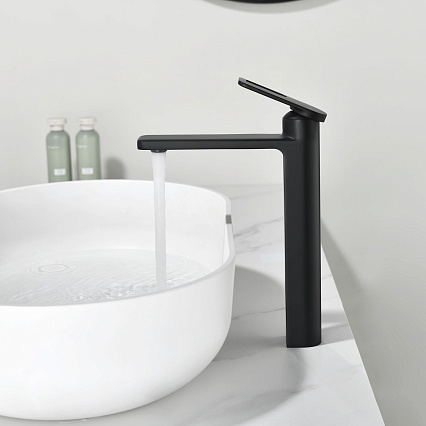 Смеситель для раковины Black&White Gravity GF-7203-MB черный матовый