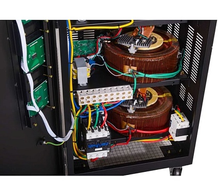 Трехфазный стабилизатор Ресанта АСН 30000/3 63/4/7