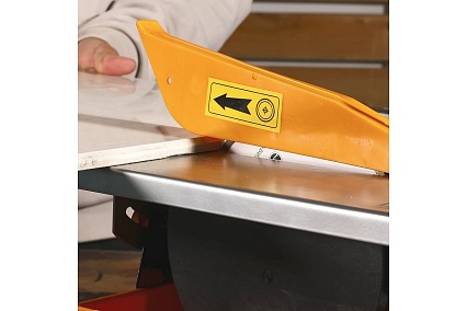 Электрический плиткорез Deko DTC 180-600 063-4984