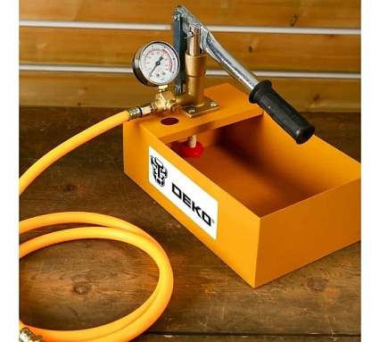 Ручной опрессовщик Deko HTP01 (5 л., 0-60 атм., 3 кг) 068-1311