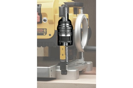 Рейсмусный станок DeWalt 1800 Вт, макс. ширина 330 мм DW735-KS