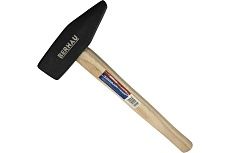 Молоток слесарный Berhau 1500г деревянная ручка 102120