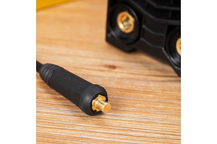 Инверторный сварочный аппарат Deli DL-ZX7-120-E1 120A 103014