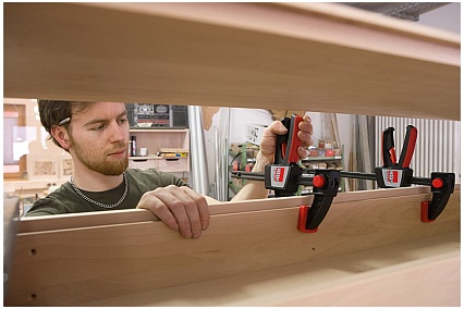 Струбцина BESSEY пистолетного типа, 0.2 кН, 150 мм x 80 мм, распор 170 - 360 мм BE-EZS15-8