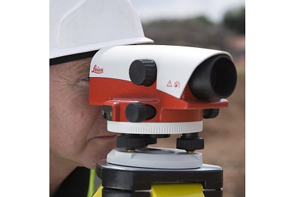 Оптический нивелир Leica Na720 641982 с поверкой